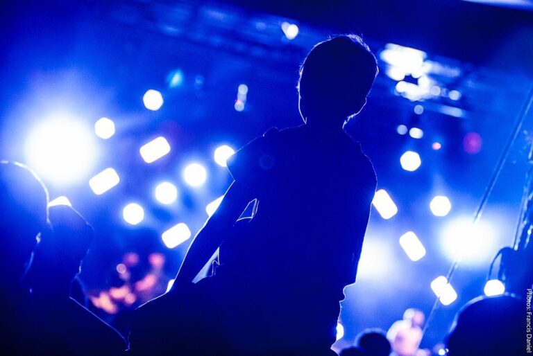 Co obléknout dětem do divadla nebo na koncert